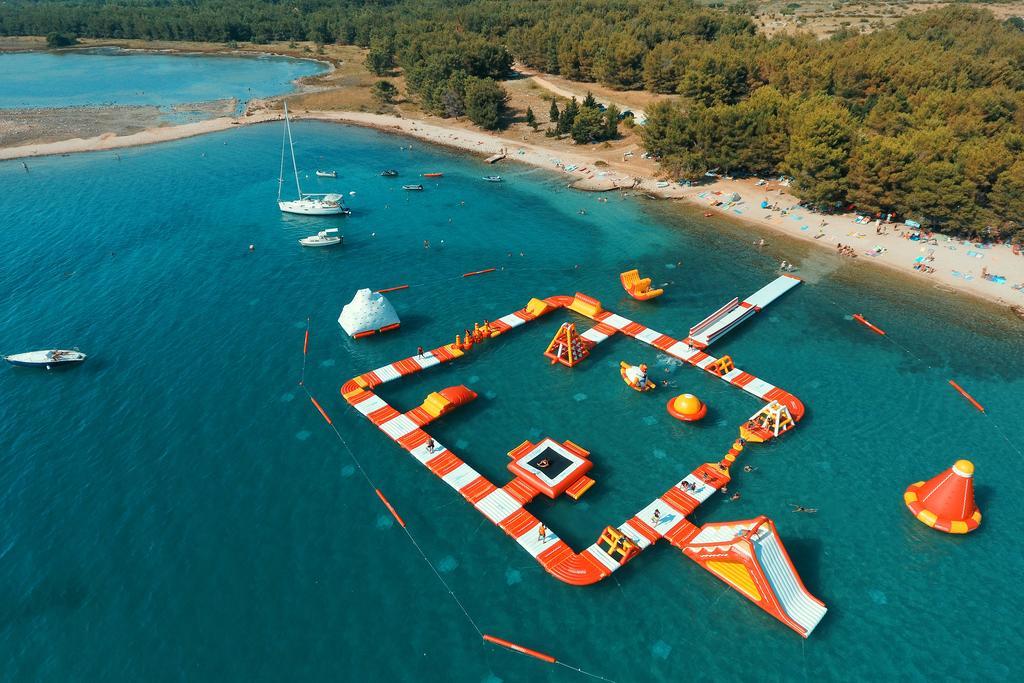 Camp Porat Hotell Povljana Eksteriør bilde