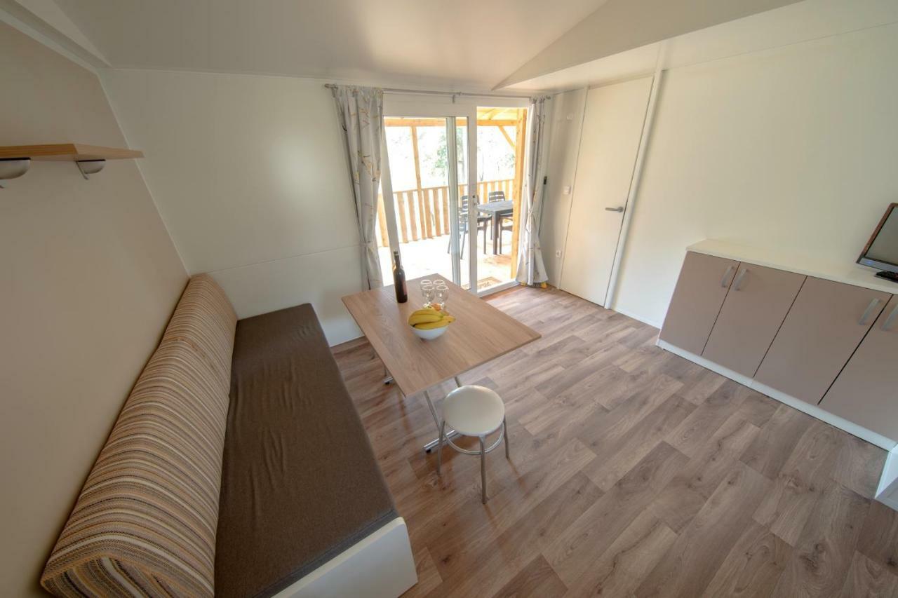 Camp Porat Hotell Povljana Eksteriør bilde