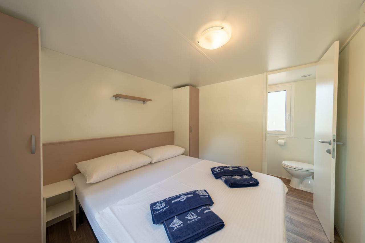 Camp Porat Hotell Povljana Eksteriør bilde
